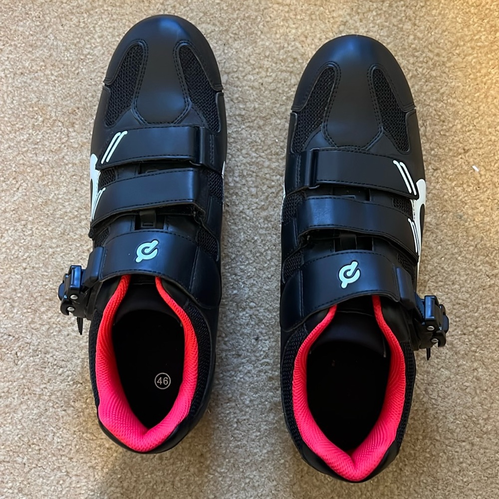 Peloton cycling shoes. Size 46